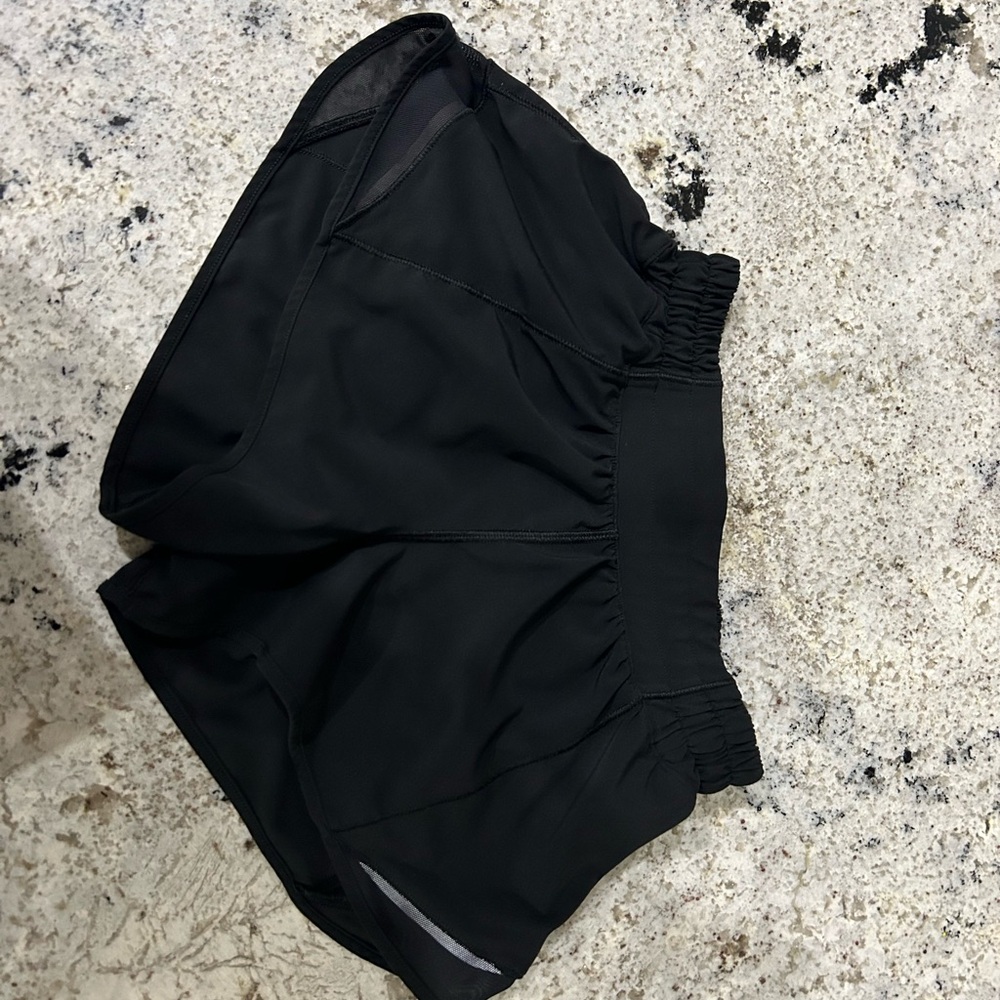 Lululemon athletica hotty hot shorts, 2.5 inch, size 2, black
